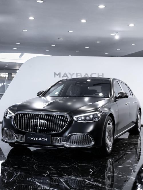 成都194岚图汽车的售后服务让用户无忧出行，迈巴赫未来的豪华车趋势